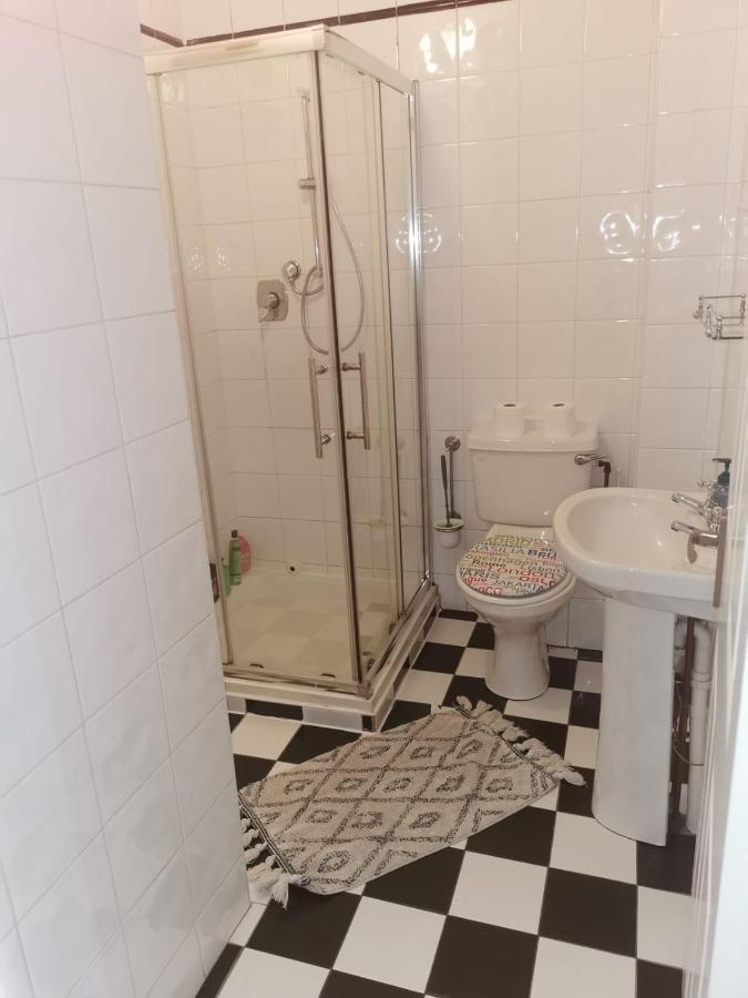 Cosy Retreat Διαμέρισμα Γκάλγουεϊ Εξωτερικό φωτογραφία